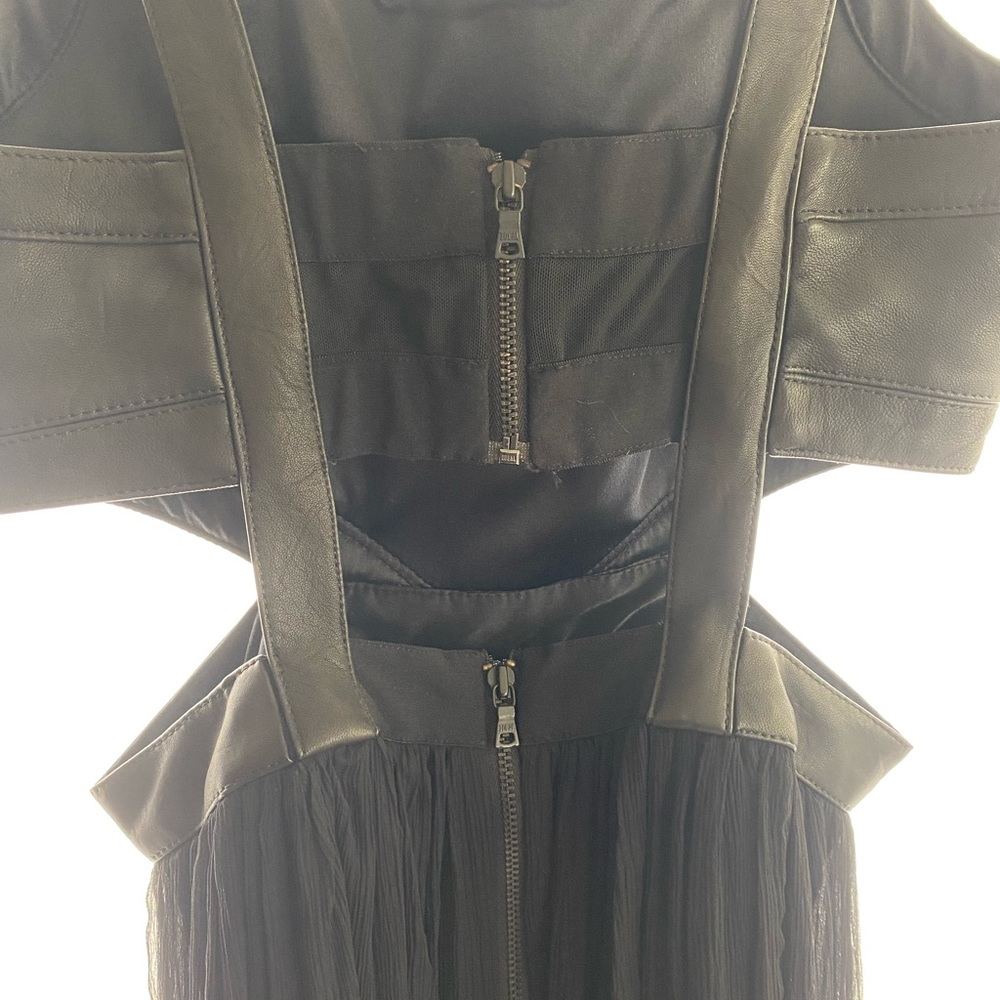 Alice + Olivia size 6 black dress - Picture 4 of 5